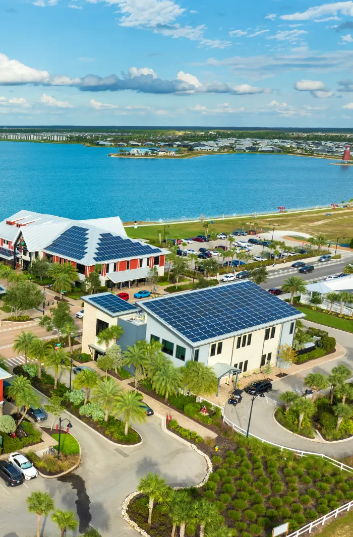 solar-rooftops-in-commercial-center-in-florida-sus-2024-12-07-03-39-47-utc (1)